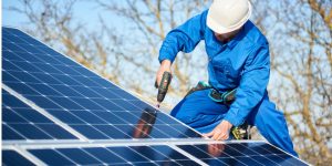 Installation Maintenance Panneaux Solaires Photovoltaïques à Plozevet